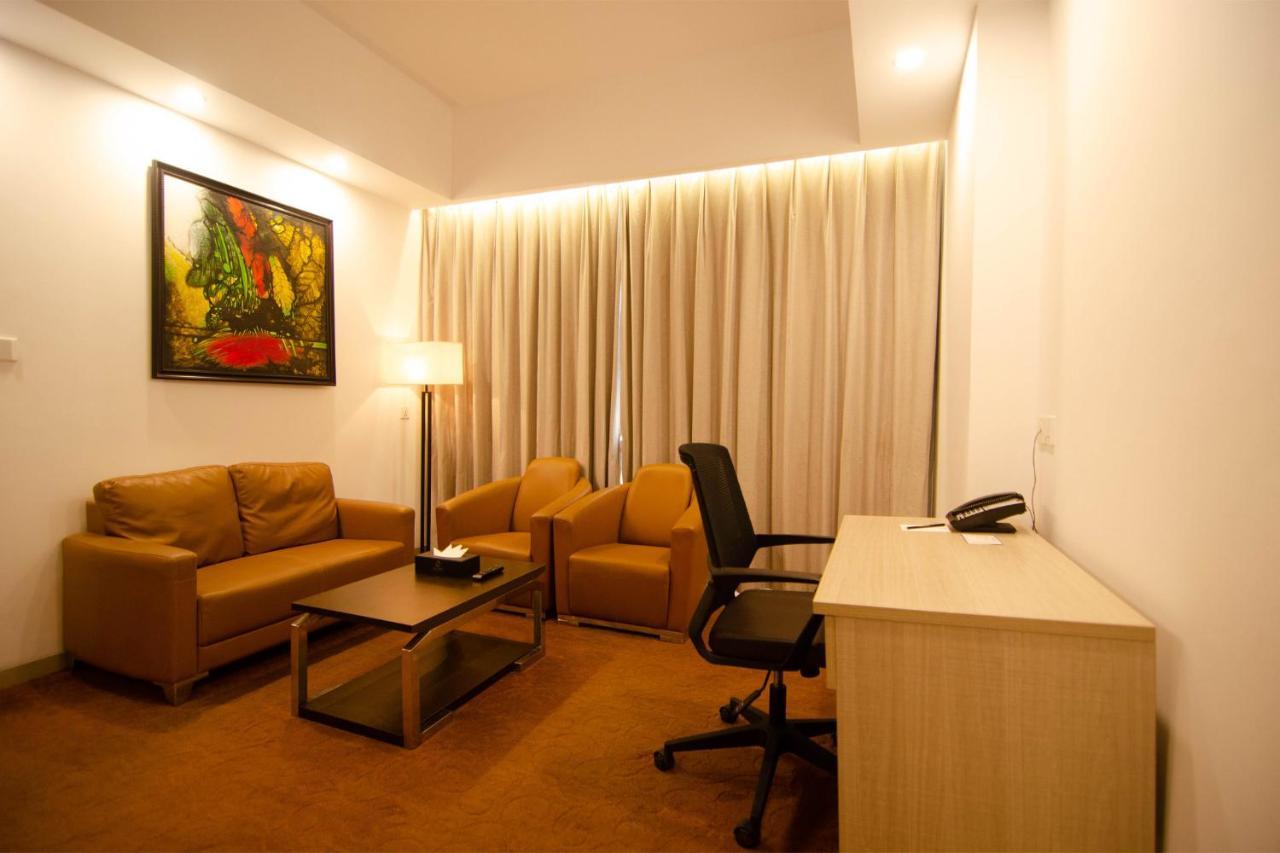 Best Western Sks Chattogram Chittagong Exterior photo